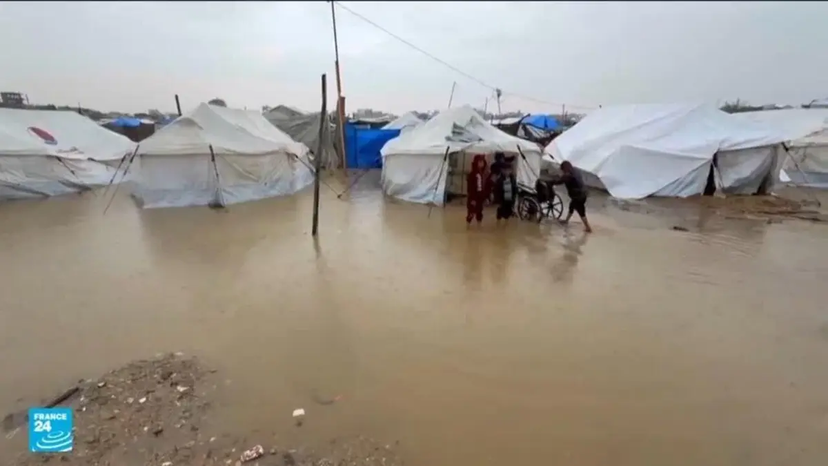 سوء الأحوال الجوية يعمق جراح النازحين في غزة
