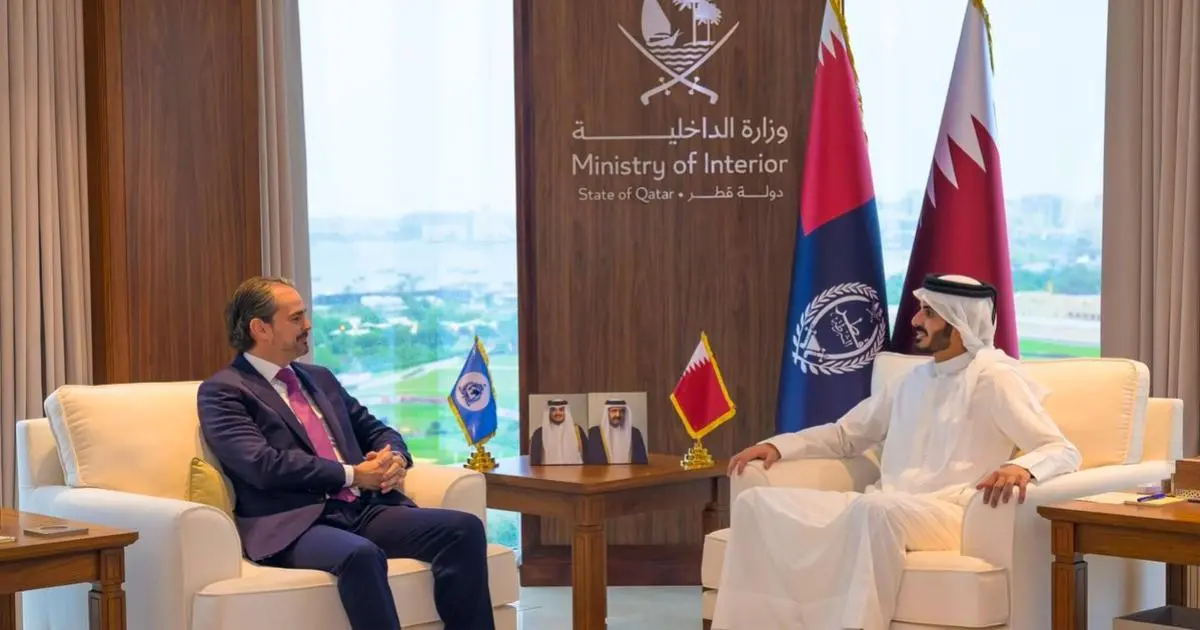 قطر و"الإنتربول" تبحثان تعزيز التعاون وتمددان اتفاقية أمنية
