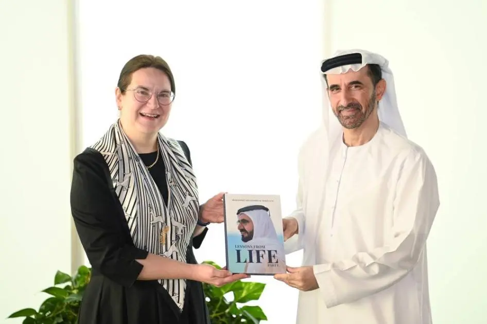 الإمارات تبحث التعاون الرقمي مع إستونيا