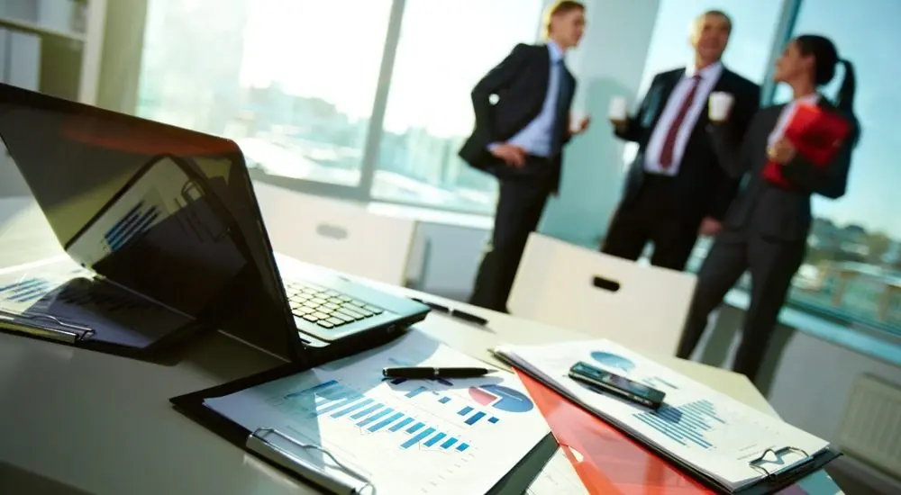 فن تفويض المهام.. ما أكبر خطأ يرتكبه المديرون؟