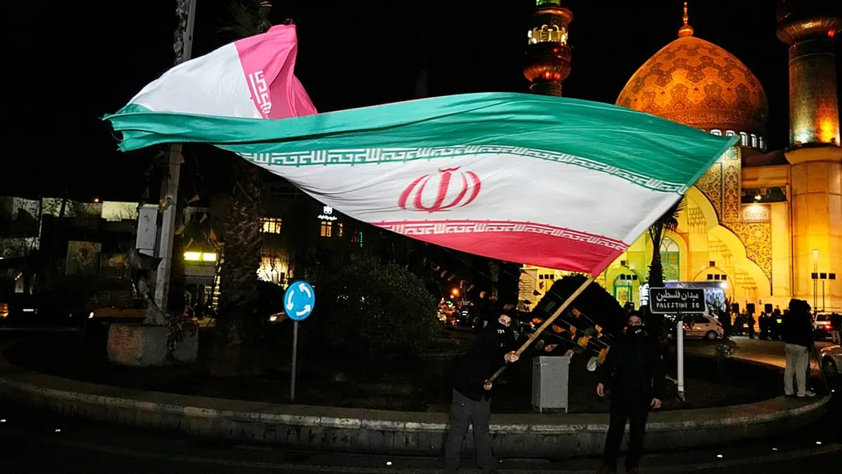 "الحكم سيصدر قريبًا".. طهران تحاكم مواطنًا يحمل الجنسية السويدية بتهم تجسس لصالح إسرائيل