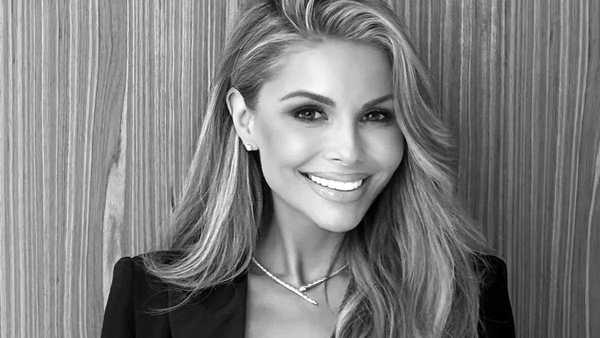 MEET THE MASTERS: Rebecca Walker, Microneedling Expert & Celebrity Facialist