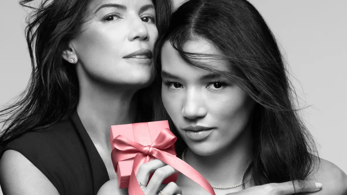 Pandora’s Holiday Universe Has Arrived & It Goes Beyond The Simple Notion Of A Gift