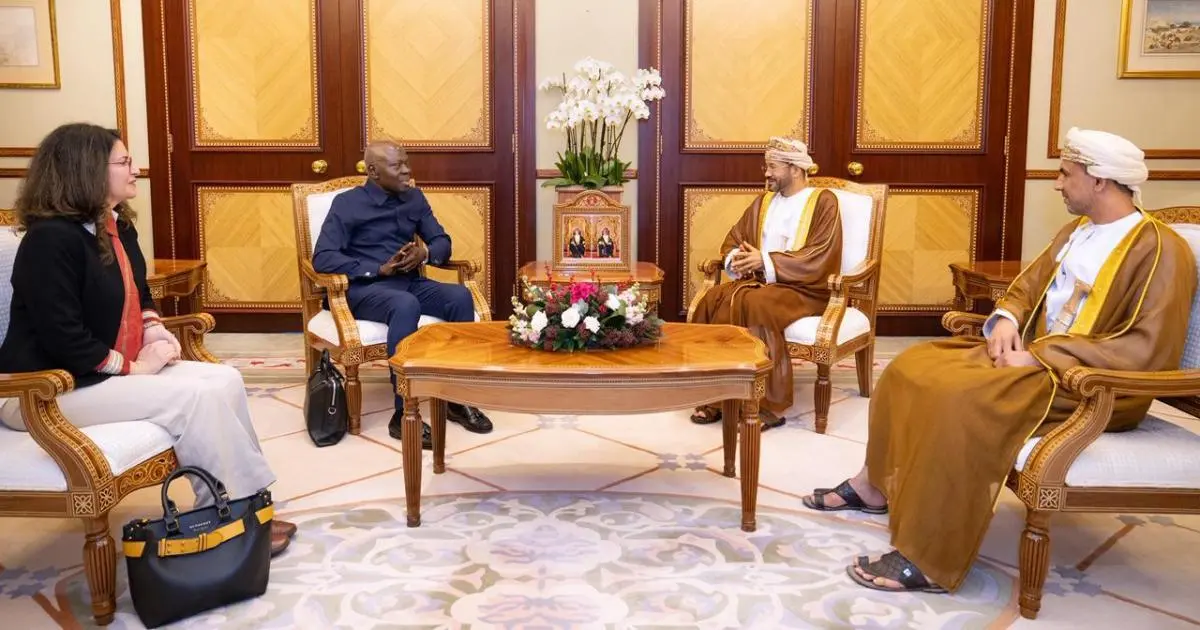 مدير منظمة العمل الدولية يجري مباحثات في عُمان