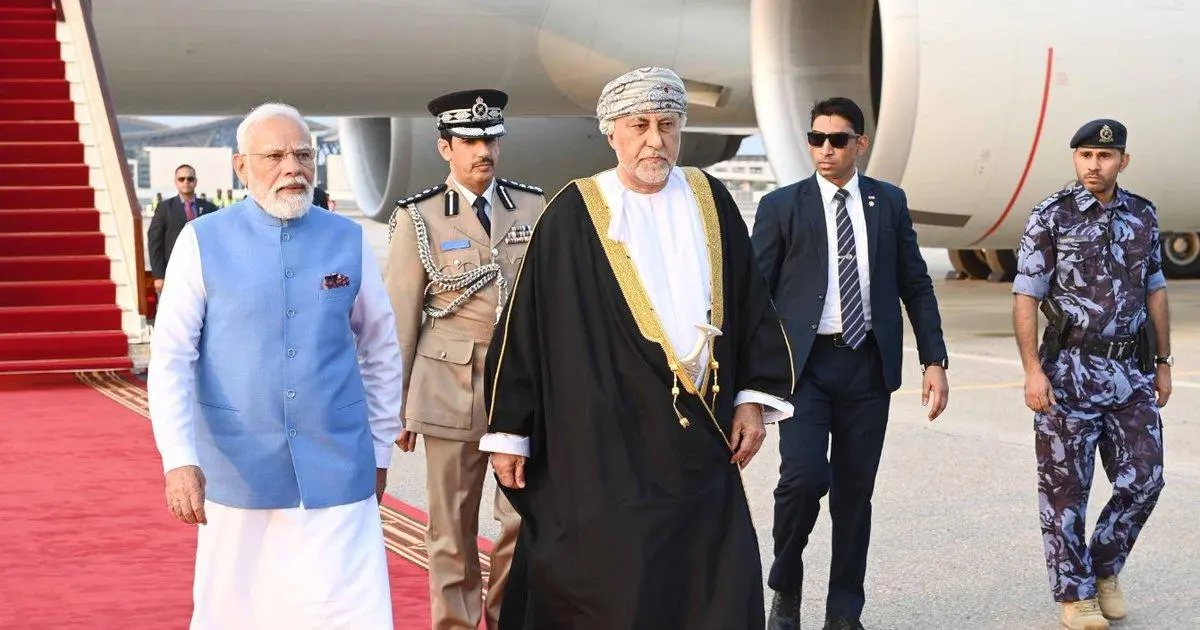 رئيس وزراء الهند يصل مسقط في زيارة رسمية