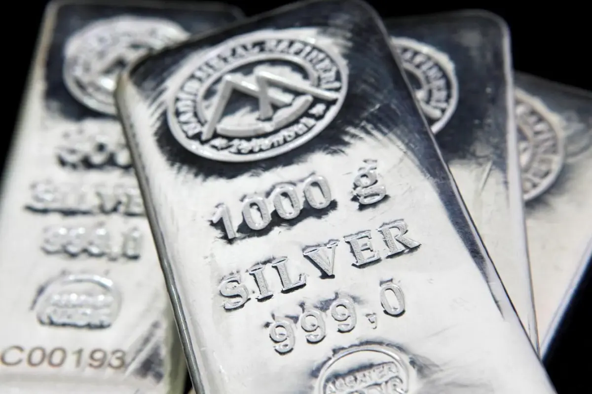 الفضة تواصل تحطيم الأرقام القياسية وتتجاوز الـ66 دولاراً للأوقية