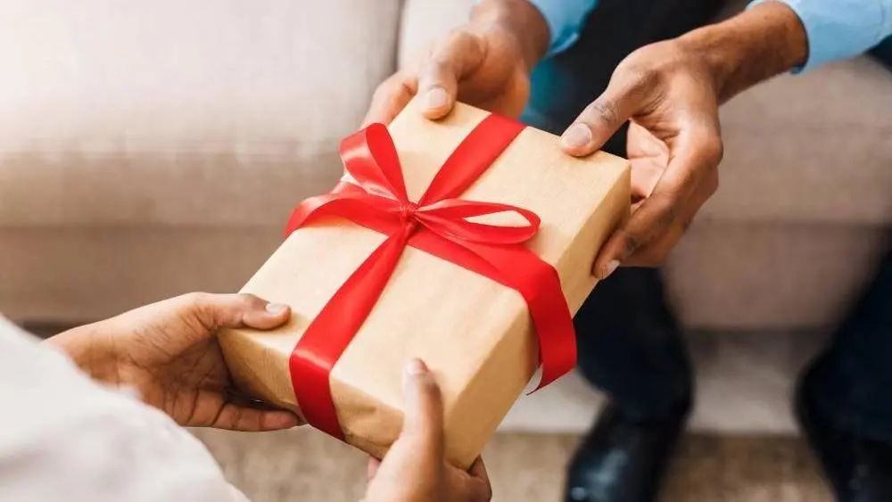 63 % من متسوقي الإمارات يفضلون هدايا رقمية خلال الأعياد