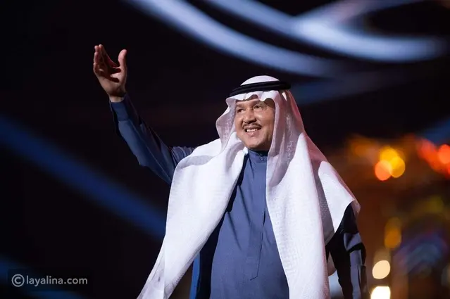 رقص وغناء: محمد عبده يحتفل بزفاف ابنه بدر وسط أجواء مبهجة