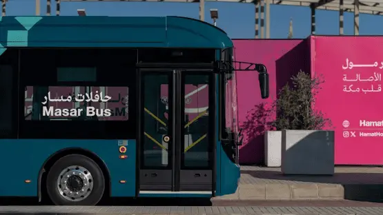 إطلاق أول شبكة حافلات كهربائية سريعة بمكة المكرمة