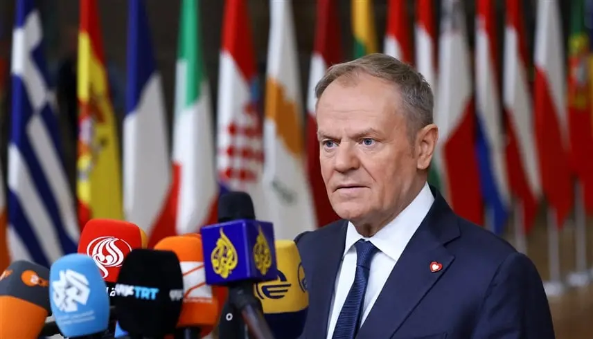 توسك: موافقة مبدئية على فكرة استخدام الأصول روسية لإقراض أوكرانيا