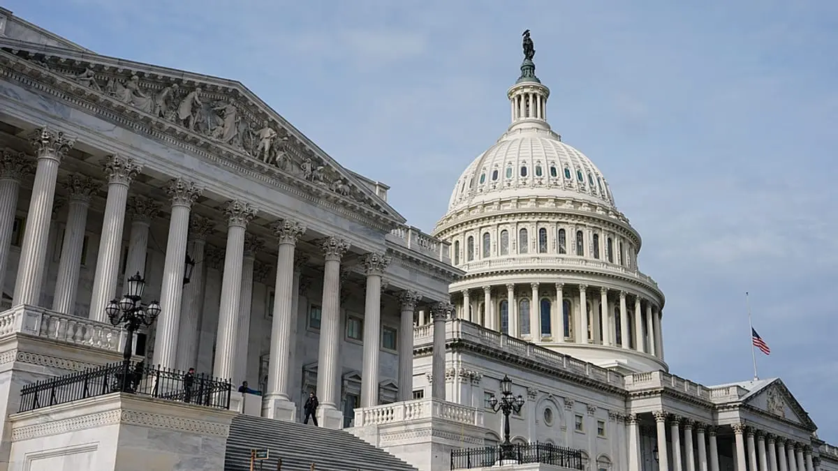 عشاء خاص ووثائق سفر..الديمقراطيون ينشرون مواد جديدة من أرشيف جيفري إبستين