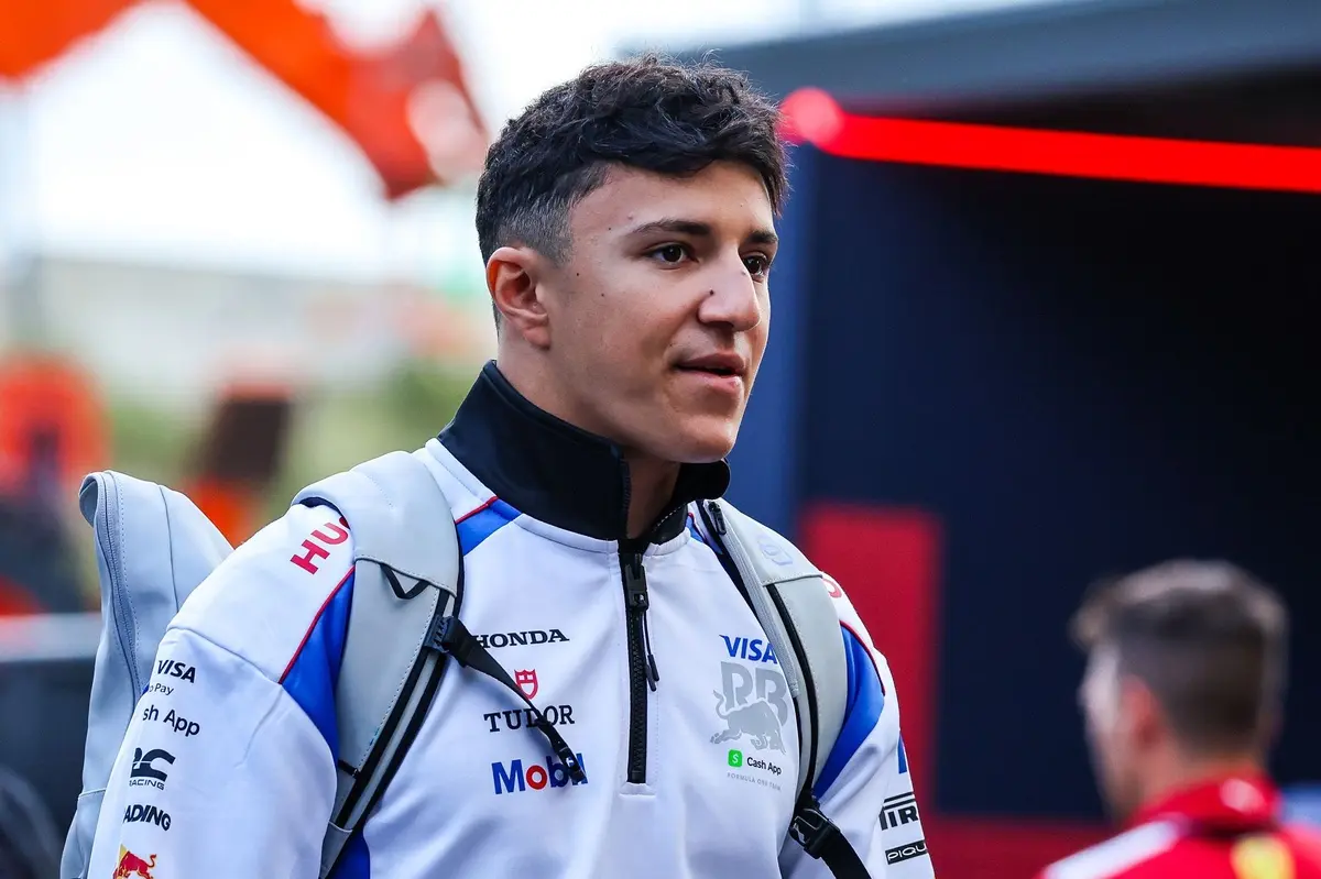 Isack Hadjar's F1 future depends on Red Bull's "philosophical" call for 2026, says Karun Chandhok