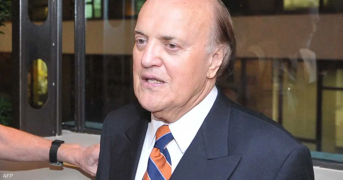 وفاة بيتر أرنيت.. أشهر مراسل حربي