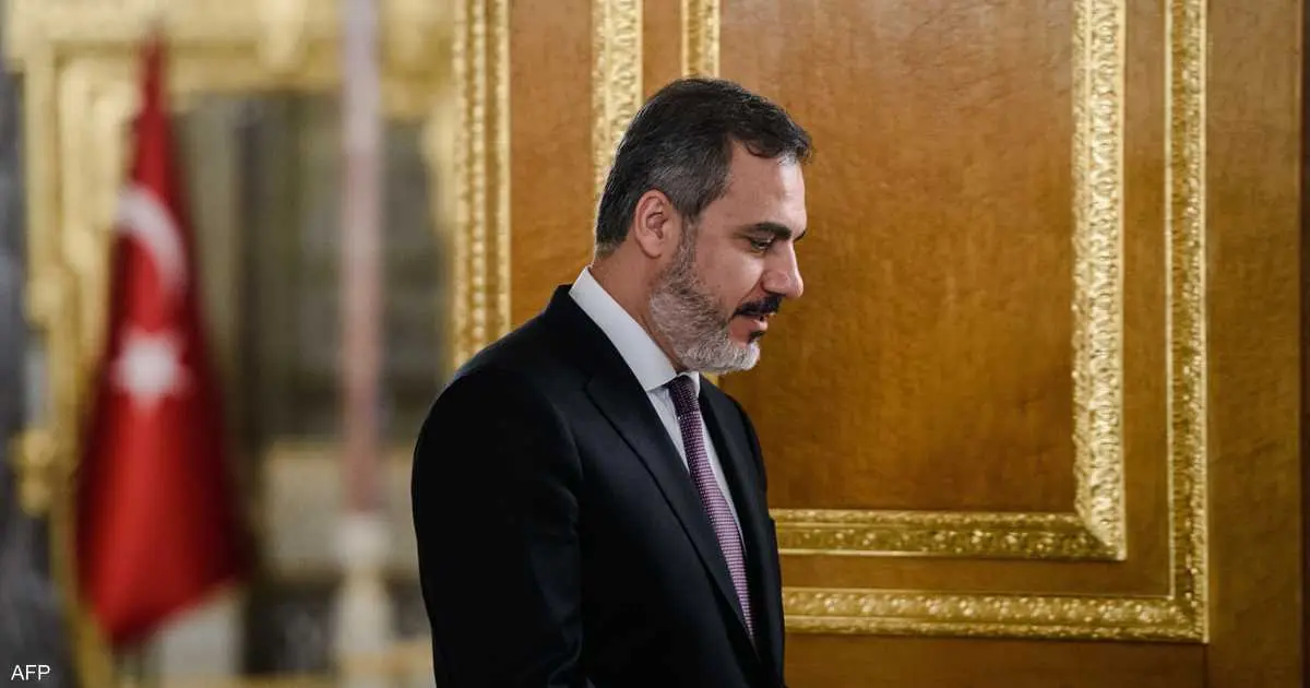 تركيا تحث على المحادثات بين دمشق قسد.. وتحذر من نفاد الصبر