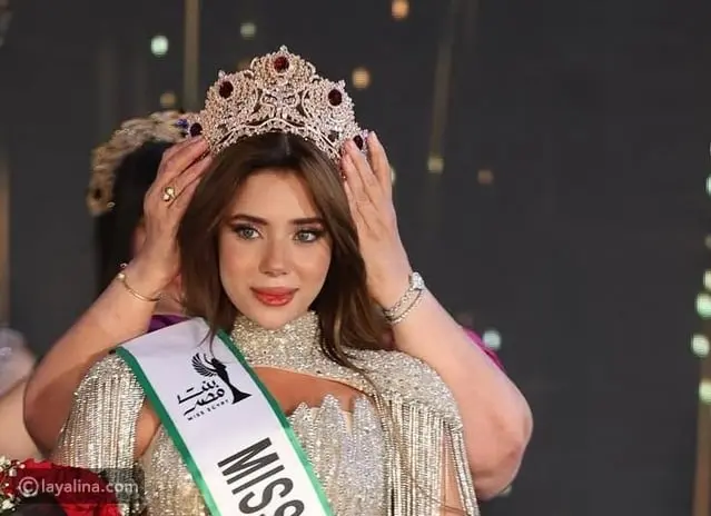 إيريني يسري تحذر من الزج باسمها في أزمة طلاق مصطفى أبو سريع