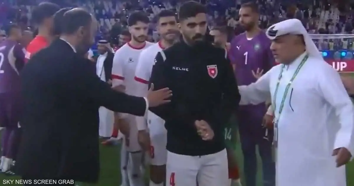 بالفيديو.. تجاهل نجوم الأردن لمصافحة مدرب المغرب تشعل الجدل