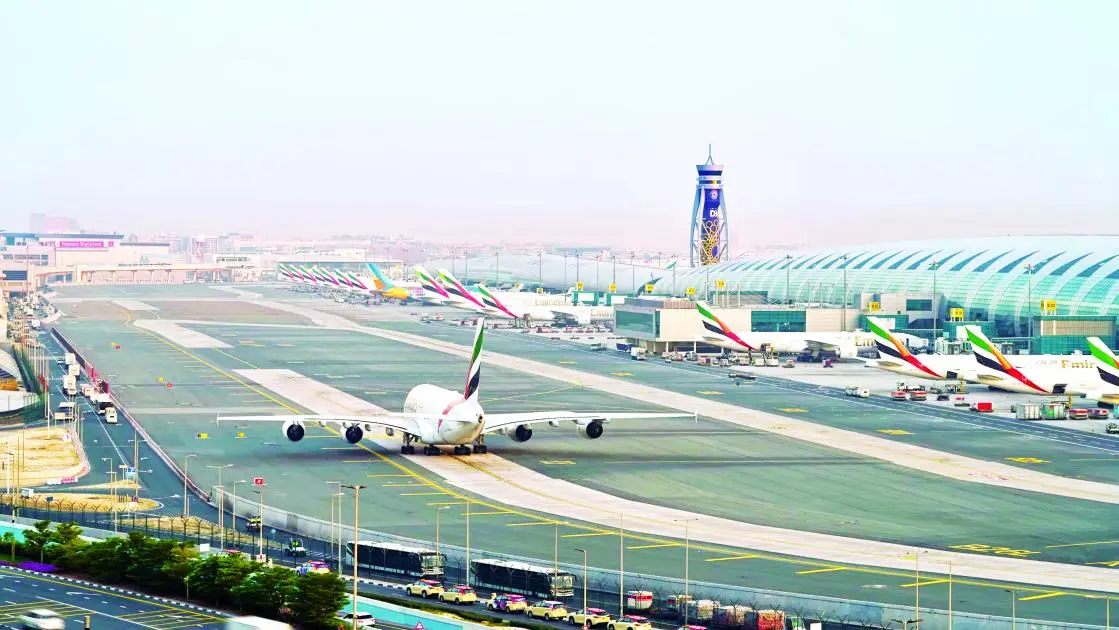 مطارات دبي: بعض الرحلات شهدت تأخيرات أو إلغاءات بسبب الطقس