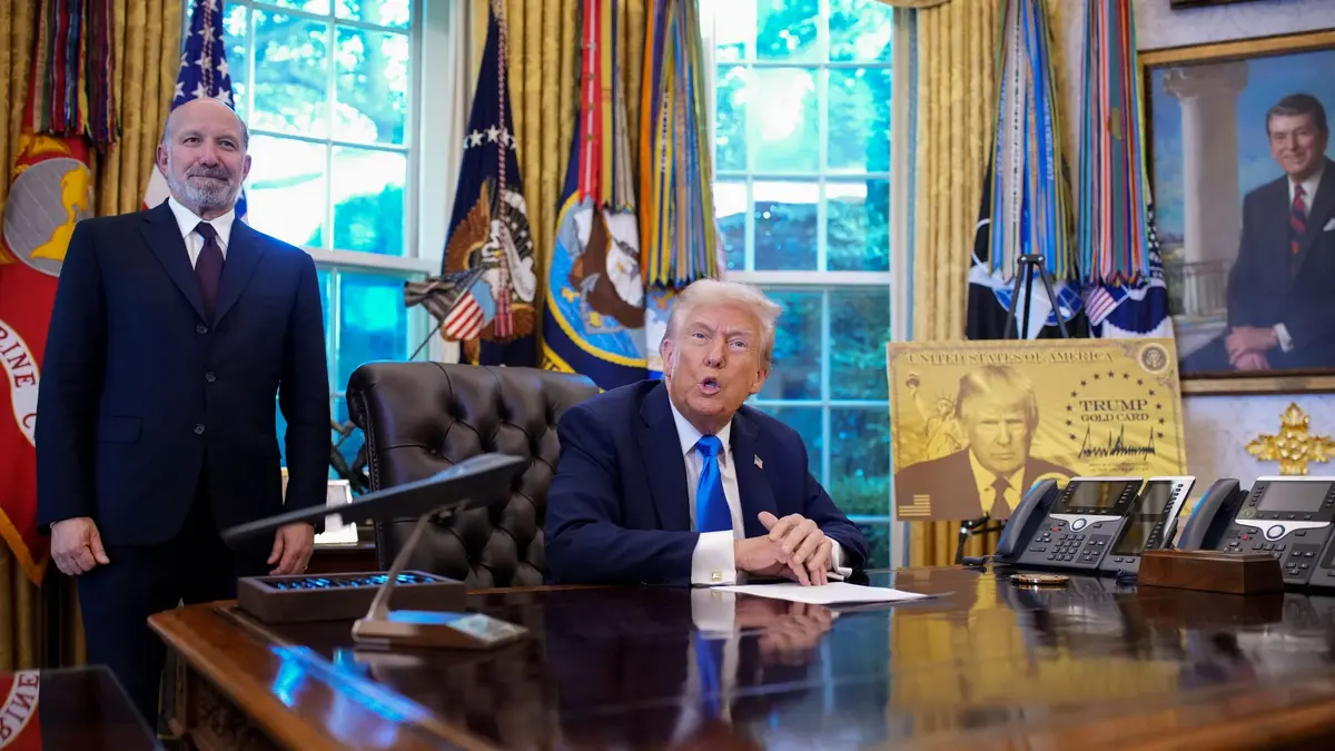 وزير أمريكي: "بطاقة ترامب الذهبية" جلبت أكثر من مليار دولار "في أيام".. والرئيس: سنخفض بها الدين