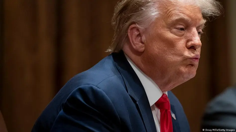 لماذا علق ترامب برنامج قرعة "غرين كارد" للمهاجرين؟