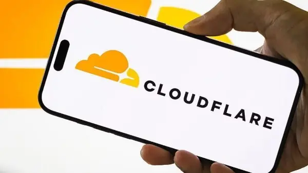 يوتيوب متوقف وجوجل خارج الخدمة.. عطل Cloudflare يضرب أشهر المواقع