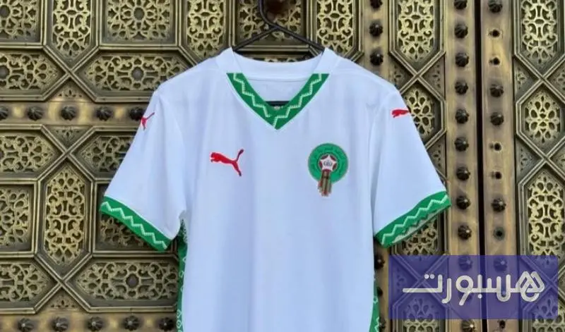 متجر جديد للجامعة خارج الملاعب