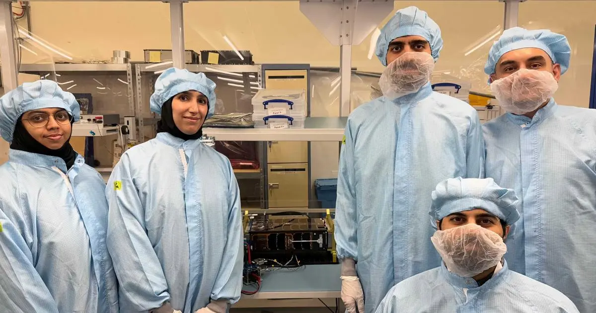 "الشارقة سات-2" يدخل مرحلة الاختبارات النهائية استعداداً للإطلاق