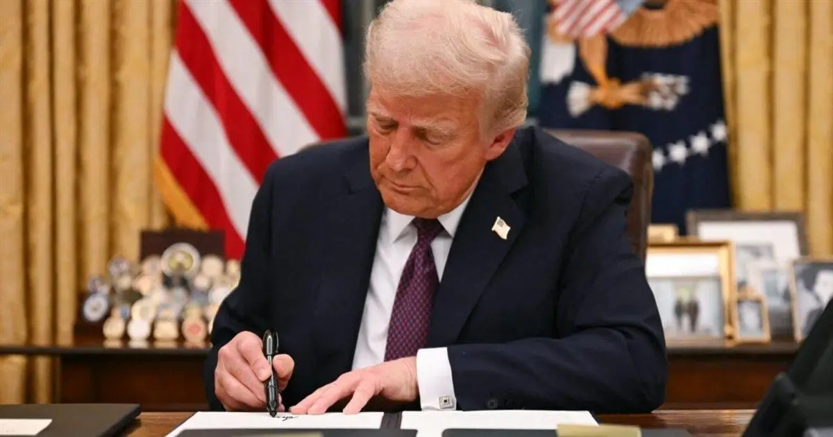 ترامب يوقّع رسمياً على إلغاء "قانون قيصر" بحق سوريا