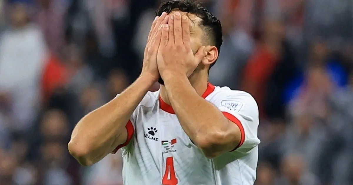 "لا يمثل أخلاقنا".. لاعب الأردن يعتذر لمدرب المغرب طارق السكتيوي