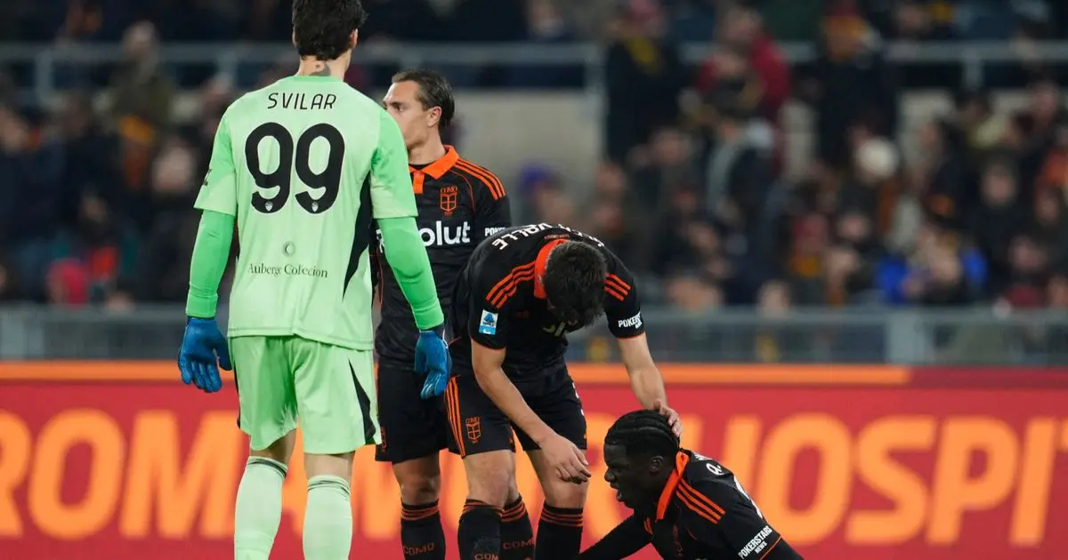 أساني دياو يغيب عن السنغال في كأس أمم إفريقيا بعد إصابته مع كومو