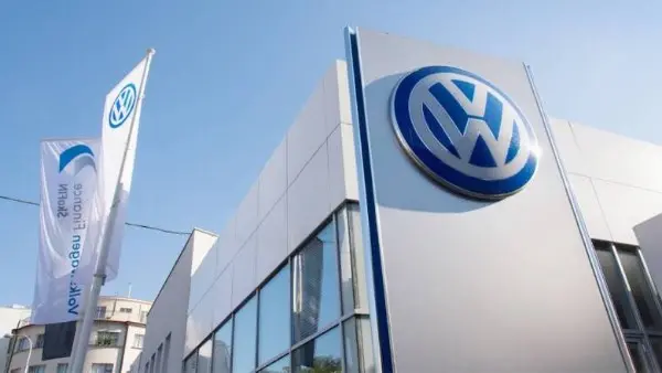 فولكس فاجن توقف الإنتاج في دريسدن لأول مرة منذ 88 عامًا.. وصفحة جديدة للابتكار