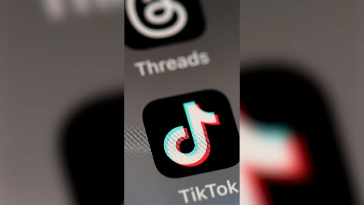 مراسلة CNN تشرح تفاصيل صفقة "تيك توك" الأمريكي.. من يسيطر على التطبيق؟