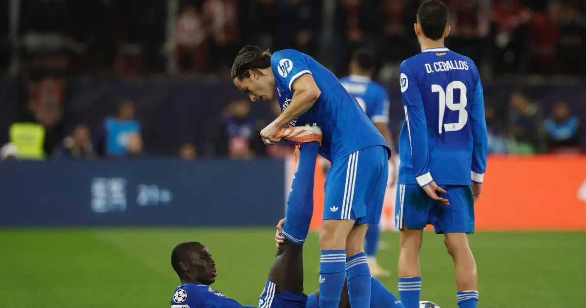 عودة فيرلان ميندي وغياب فيديريكو فالفيردي عن قائمة ريال مدريد لمواجهة إشبيلية