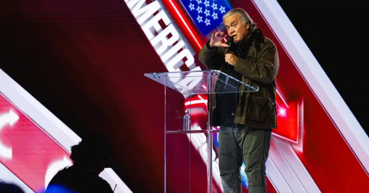 مستشار ترمب السابق يهاجم تيار "إسرائيل أولاً": لا يجب أن تجرنا لحروب لا تنتهي