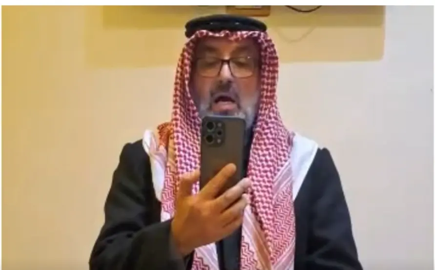 عشائر جبل العرب المُهجّرة تهاجم الهجري : خائن ينفذ أجندات خارجية ويدعو للانفصال