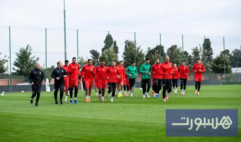 في أجواء حماسية.. “الأسود” يختتمون استعداداتهم لمواجهة افتتاح “الكان”