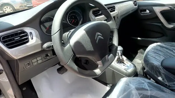 سيارة فرنسية موديل 2021 "أوتوماتيك" بهذا السعر.. سوق المستعمل