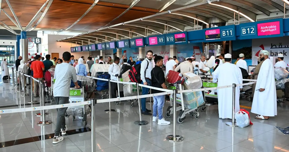 12.3 مليون مسافر عبر مطارات عُمان خلال 10 أشهر