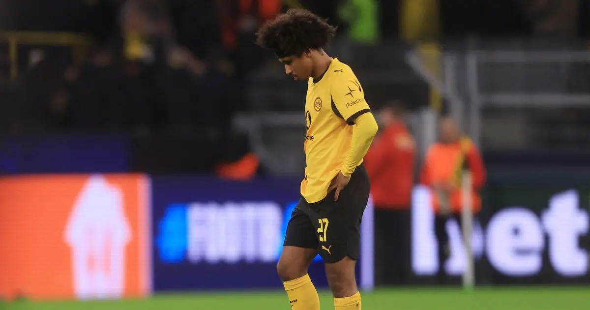 دورتموند يغرّم كريم أديمي بعد ردّ فعله الغاضب إثر استبداله