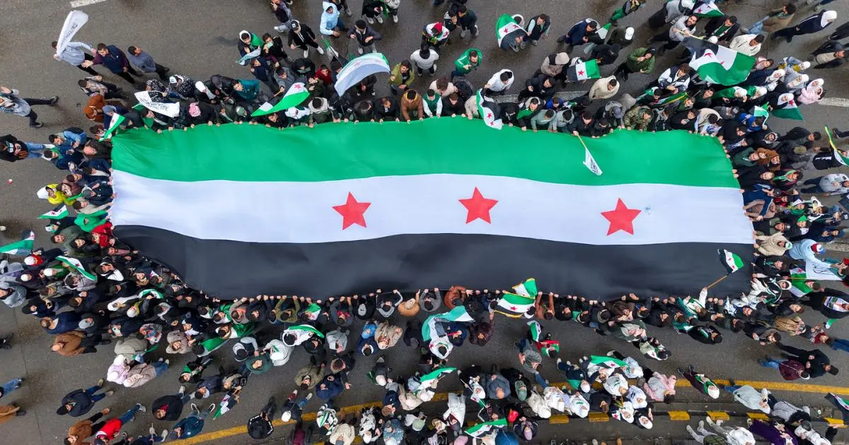 "إلغاء قيصر".. سوريا بين كسر العزلة وتحديات المرحلة المقبلة