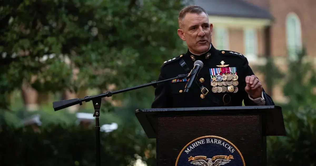 ترمب يرشح جنرالاً شارك في الضربات ضد الحوثيين للقيادة الجنوبية وسط توتر مع فنزويلا