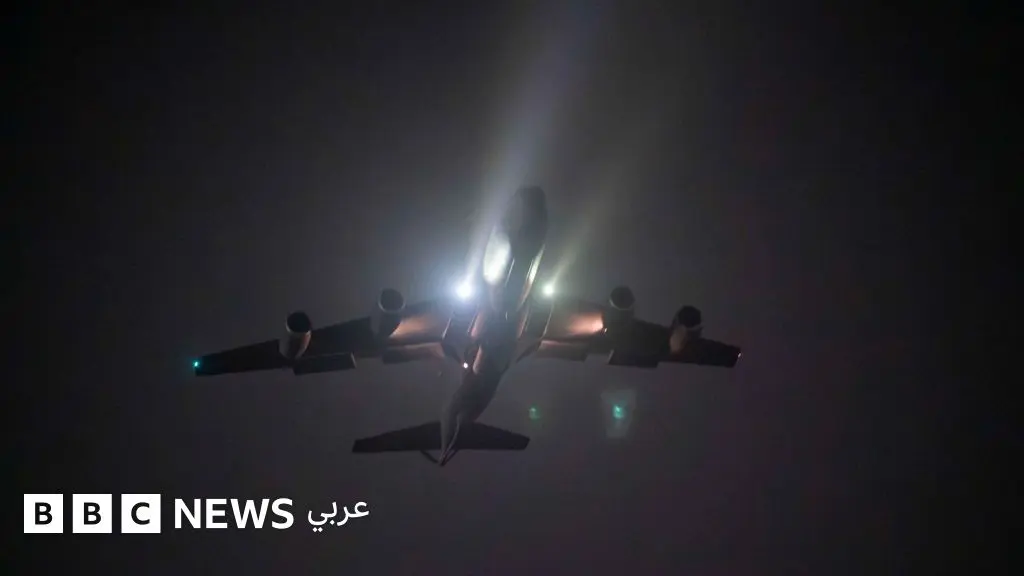 الولايات المتحدة تنفذ ضربات على أكثر من 70 هدفاً في وسط سوريا تقول إنها ضد تنظيم الدولة