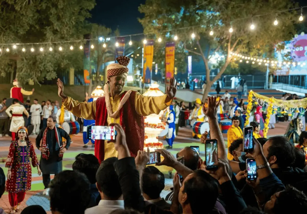 مبادرة "انسجام عالمي 2" تختتم فعالياتها بحضور 3.5 ملايين زائر