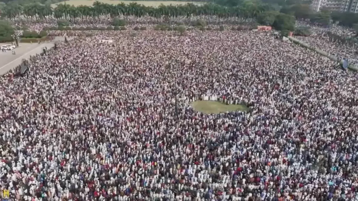 بجنازة مهيبة حضرها عشرات الآلاف.. شاهد وداع شريف عثمان هادي في بنغلاديش