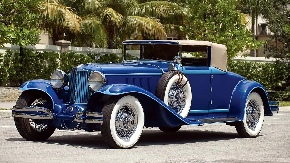 هاشتاق عربي - توقعات بطلب قوي في سوق السيارات الكلاسيكية في 2026