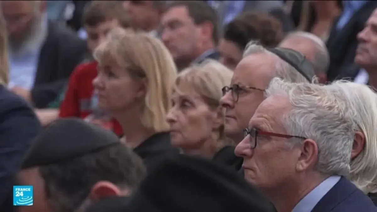 رئيس الوزراء الأسترالي يشارك في تأبين قتلى هجوم بونداي