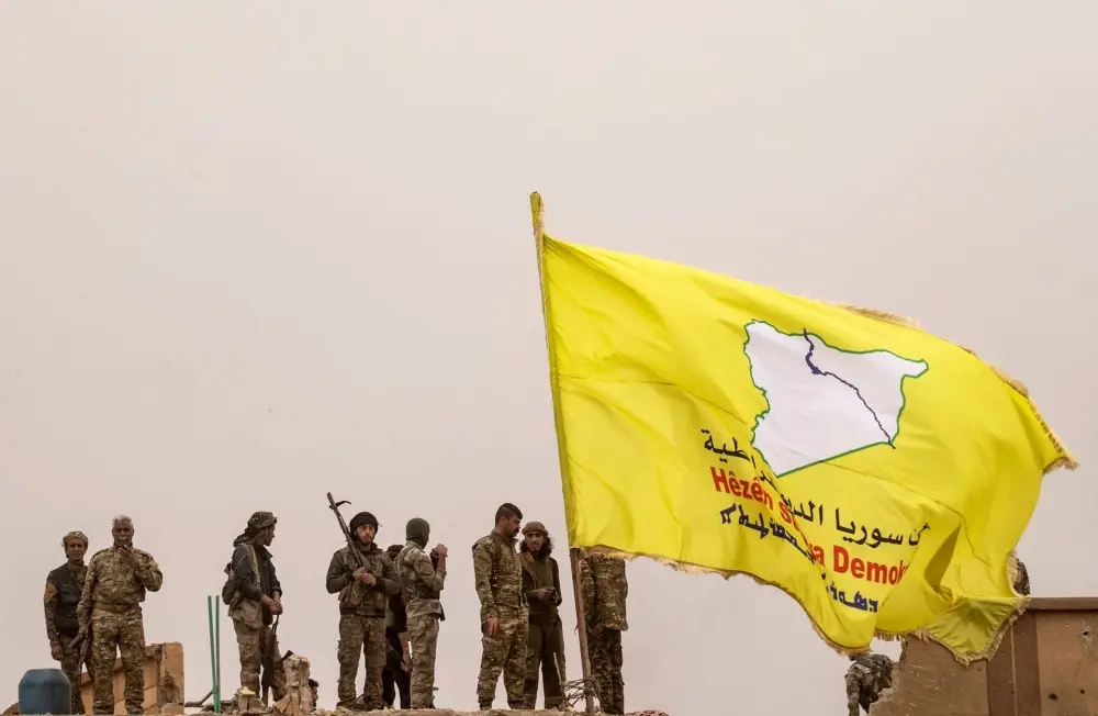 حملة دهم لـ قسد في ريف الرقة الغربي واعتقال شابين