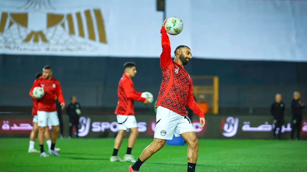 حسام حسن يكشف الحالة الذهنية لصلاح قبل مشاركته بكأس إفريقيا