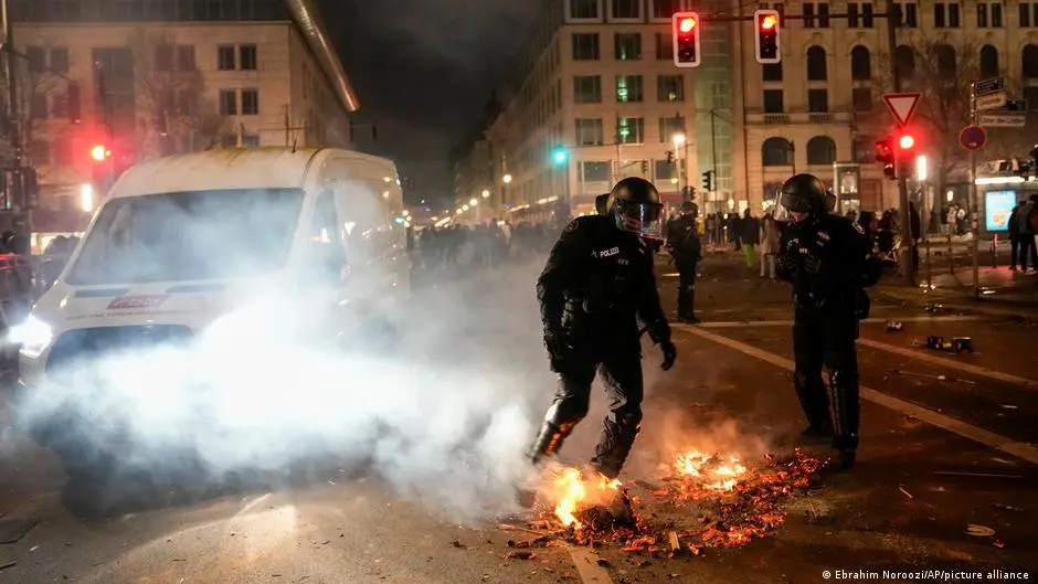 برلين تتحرك بحزم .. لا تسامح مع الفوضى في احتفالات رأس السنة – DW – 2025/12/21