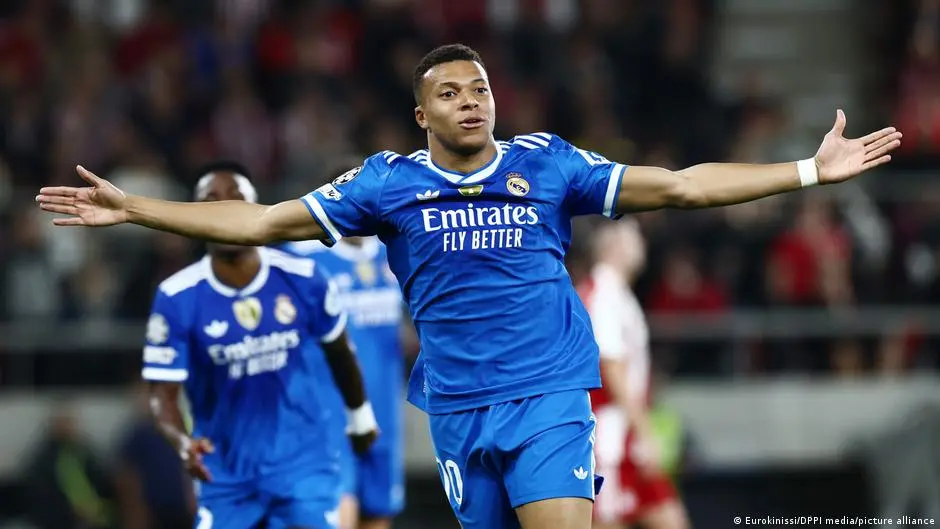 في عيد ميلاده.. مبابي يعادل الرقم القياسي لرونالدو