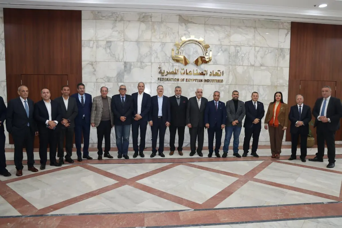 أحمد حافظ رئيسا لمجلس ادارة غرفة صناعات مواد البناء واباظة وفتحي وكيلين - أموال الغد